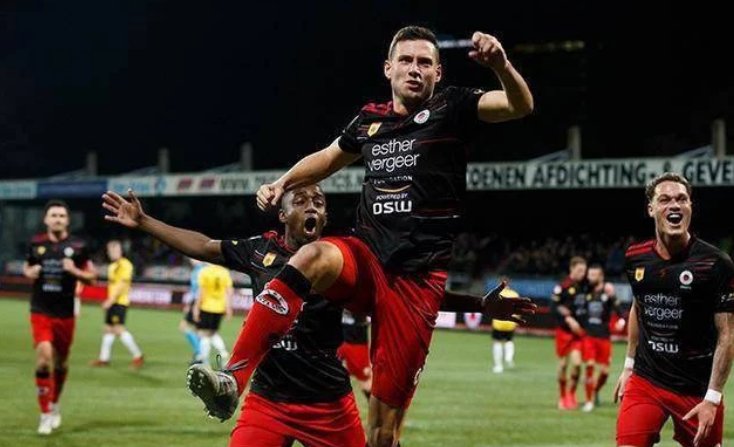 荣耀也是压 荣耀也是压